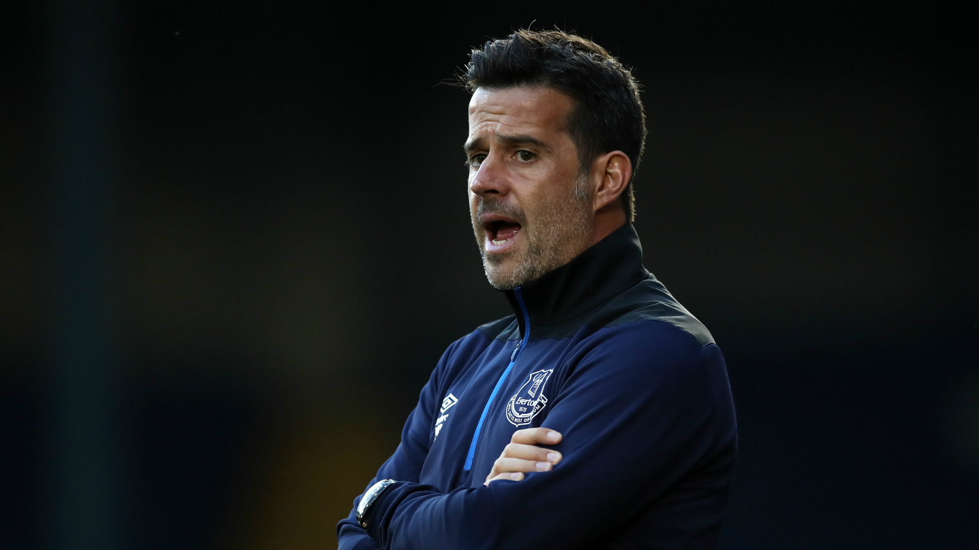 挥击败鹈鹕 挥击败鹈鹕