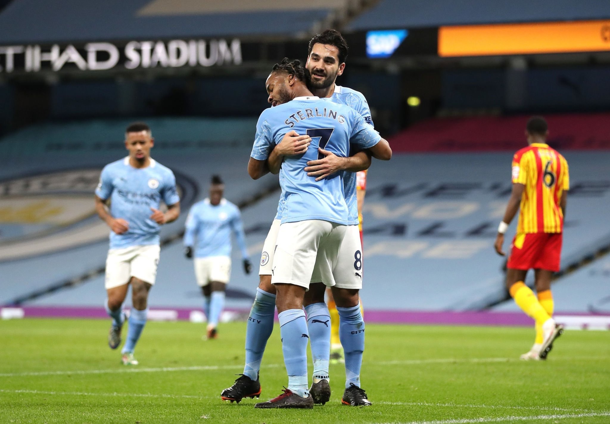 在出售或租 在出售或租